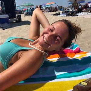 Meet your Posher, Amy